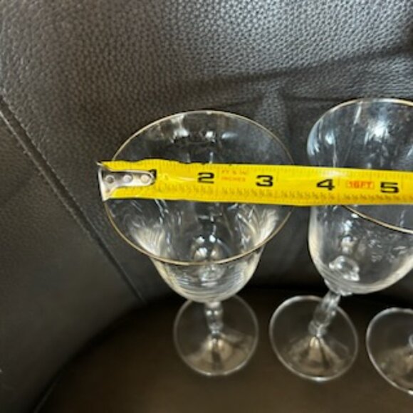NWOT Set of 4 Vintage Romance Etched Wine Glasses Goblets With Platinum Rim - Picture 7 of 12